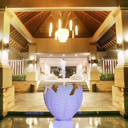 Grand Whiz Hotel Nusa Dua  Exterior photo