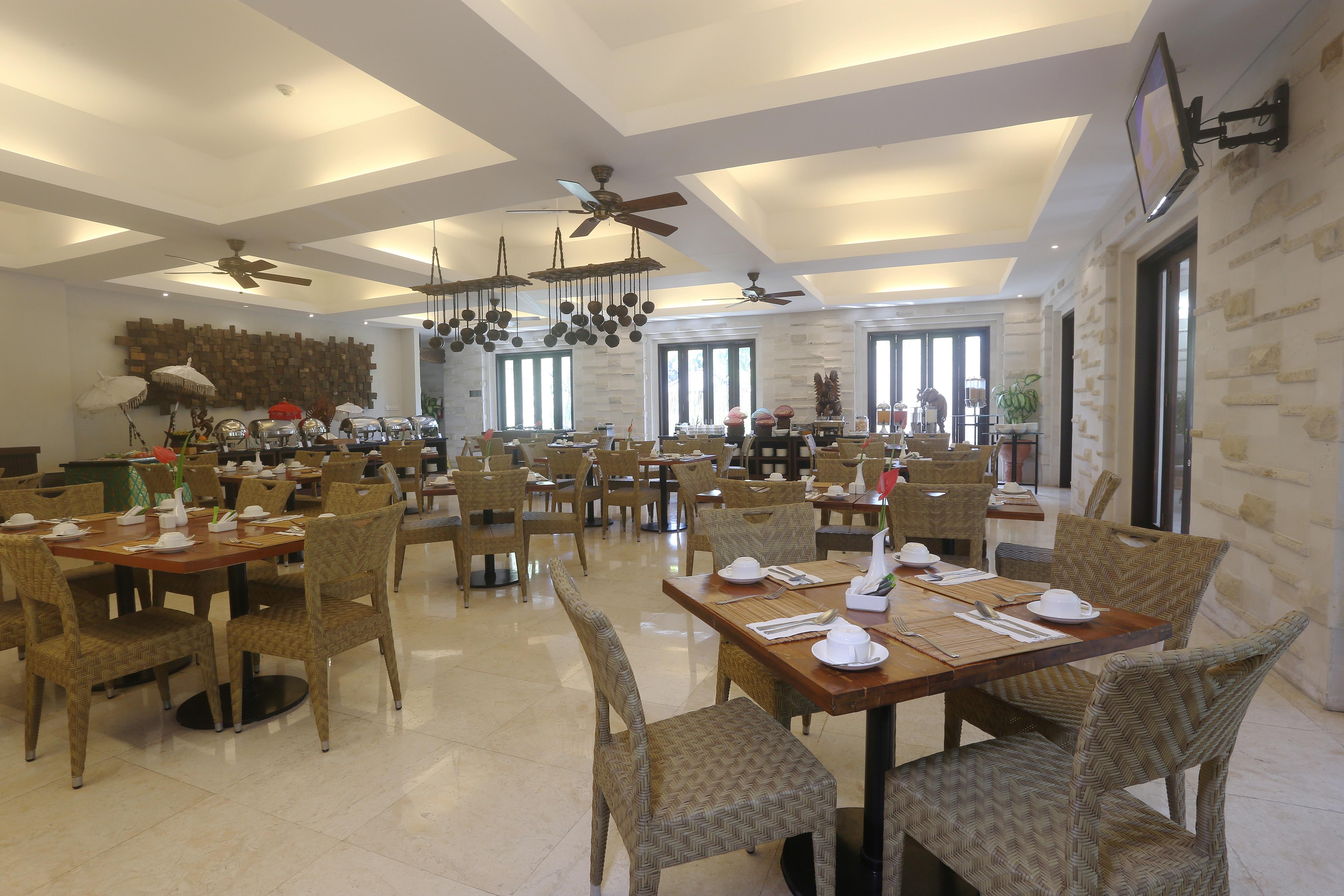 Grand Whiz Hotel Nusa Dua  Exterior photo