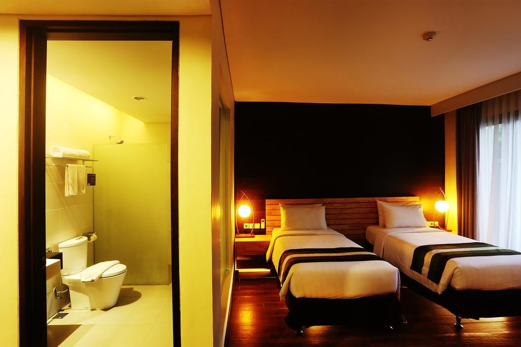 Grand Whiz Hotel Nusa Dua  Room photo