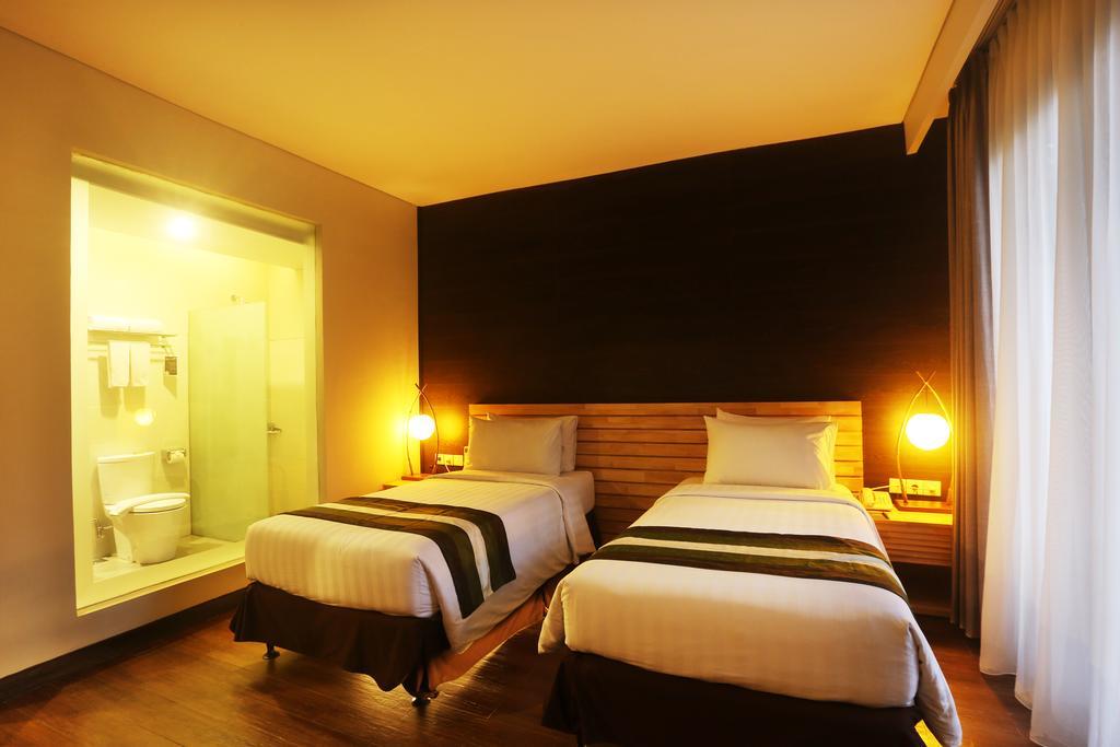 Grand Whiz Hotel Nusa Dua  Room photo