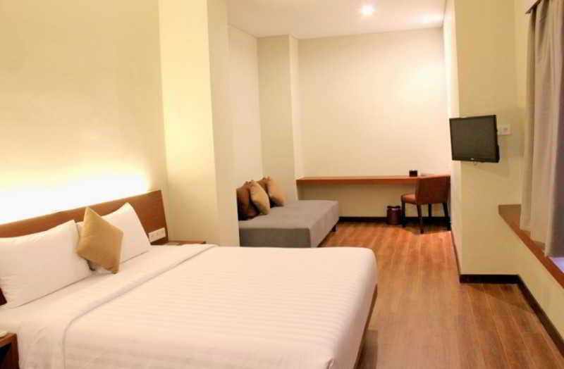 Grand Whiz Hotel Nusa Dua  Exterior photo