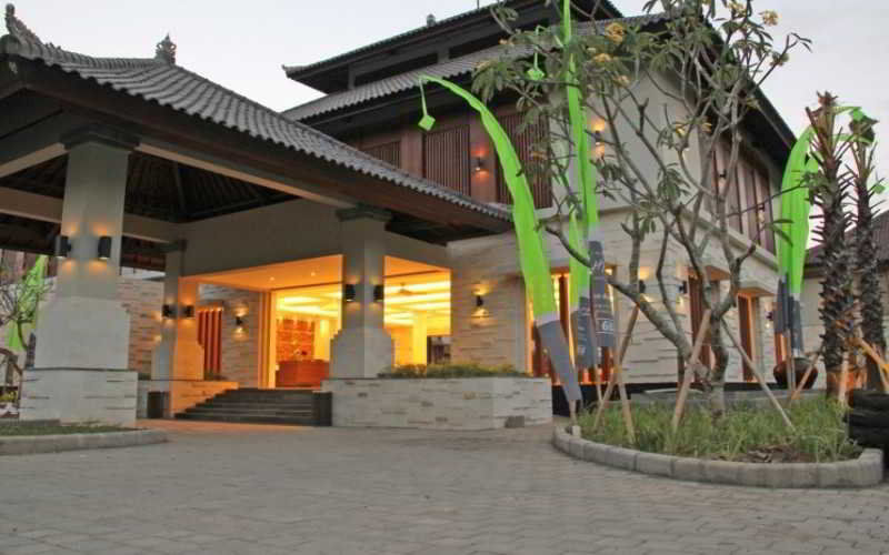 Grand Whiz Hotel Nusa Dua  Exterior photo