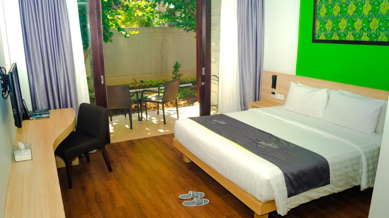 Grand Whiz Hotel Nusa Dua  Exterior photo